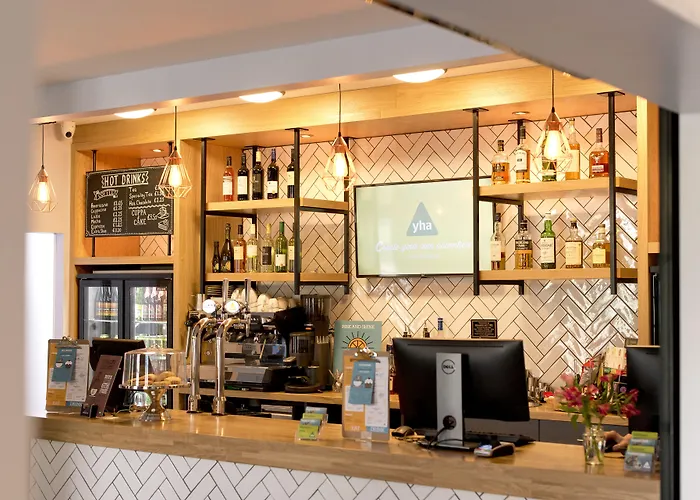 Yha Hostel *